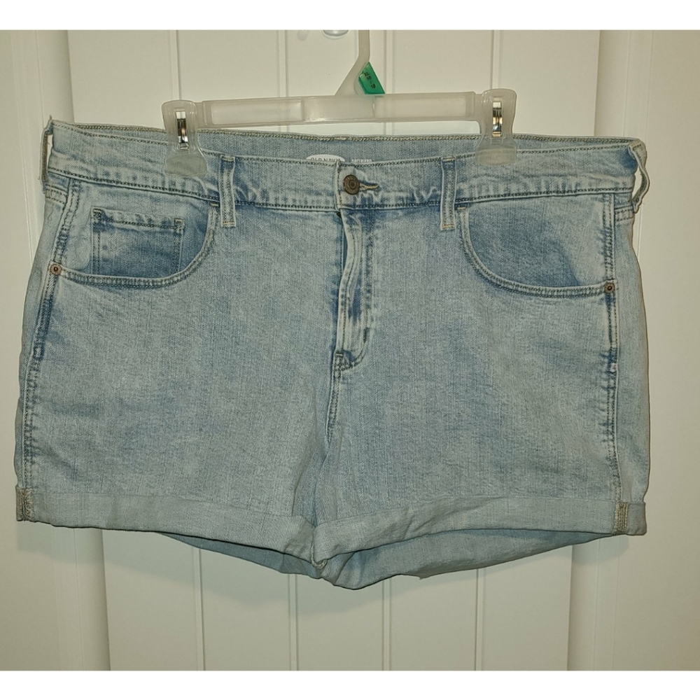 Old Navy boyfriend shorts